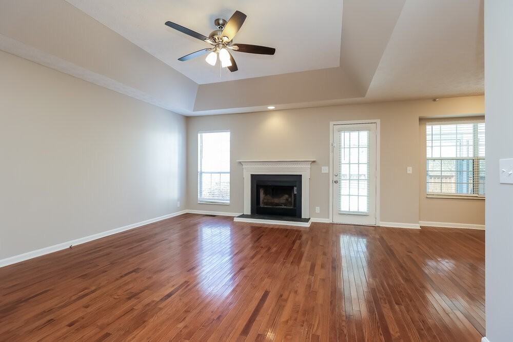 823 Neelys Chase Dr - Photo 4 of 19