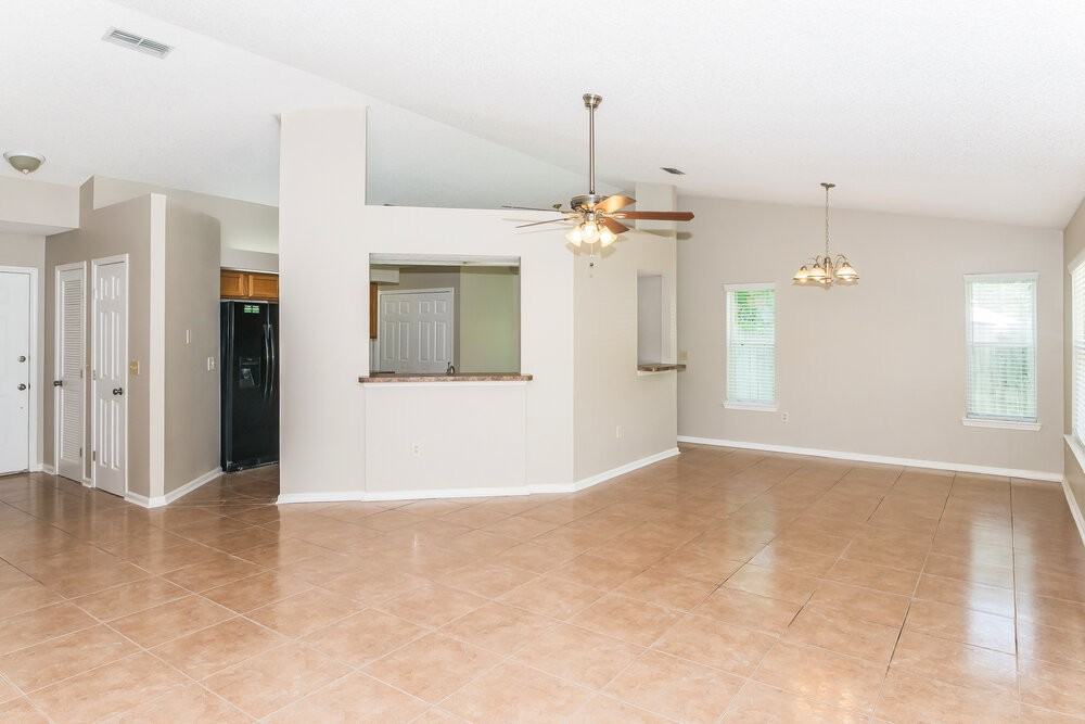 3379 Deerfield Pointe Dr - Photo 2 of 14