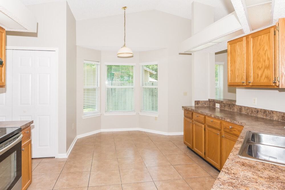 3379 Deerfield Pointe Dr - Photo 6 of 14