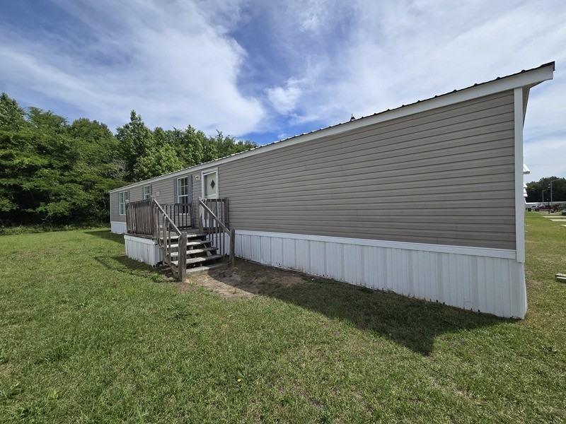 2416 Cattail Cir - Photo 2 of 33