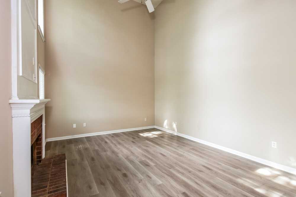 1675 Berrywood Way - Photo 5 of 17