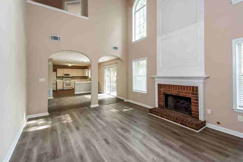 1675 Berrywood Way - Photo 6 of 17