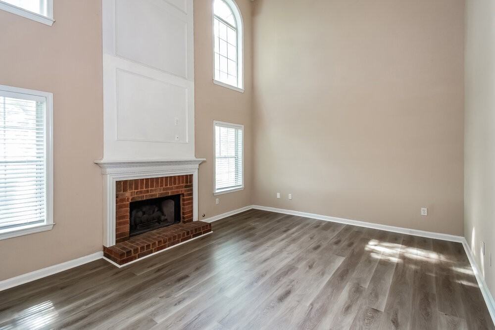 1675 Berrywood Way - Photo 7 of 17