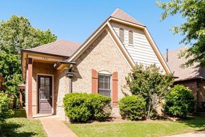 featured image of 1941 Rochelle Ln