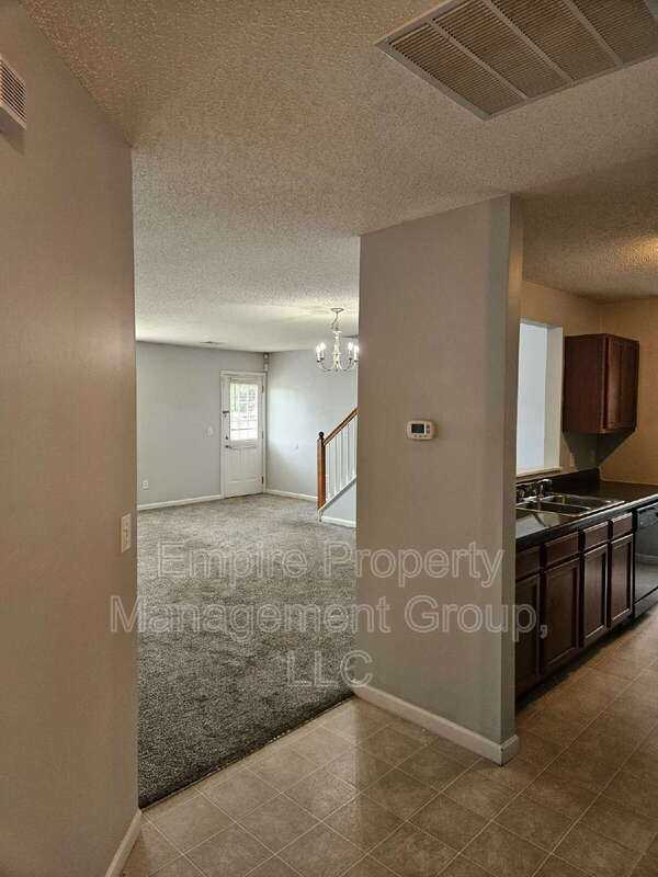 401 Dukes Hill Rd - Photo 7 of 21