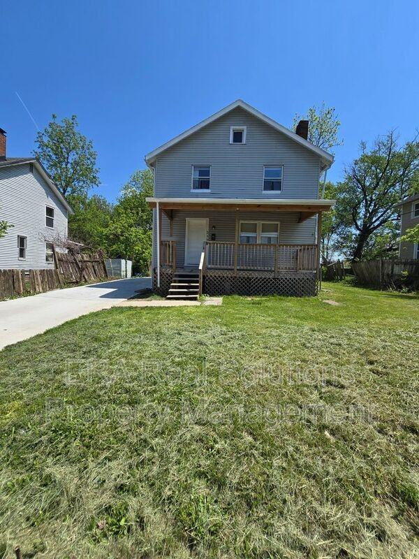 2590 Parkwood Ave #2590 - Photo 7 of 16