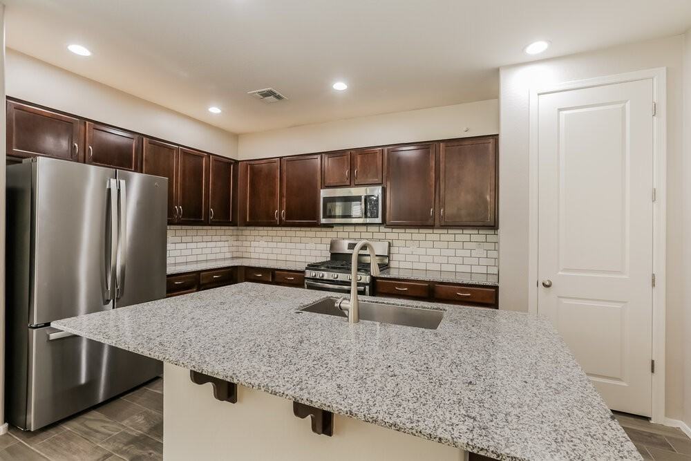 4150 W Ardmore Rd - Photo 7 of 16