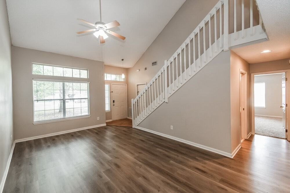 3504 Ayrshire St - Photo 4 of 17