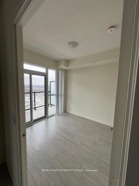 38 Annie Craig Drive #3410 - Photo 3 of 6
