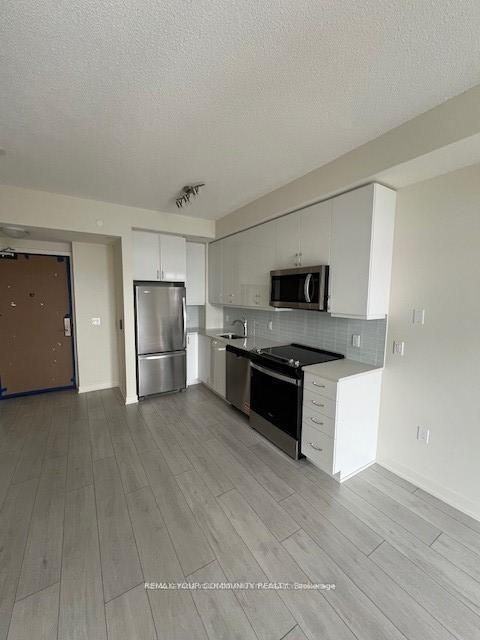 38 Annie Craig Drive #3410 - Photo 2 of 6
