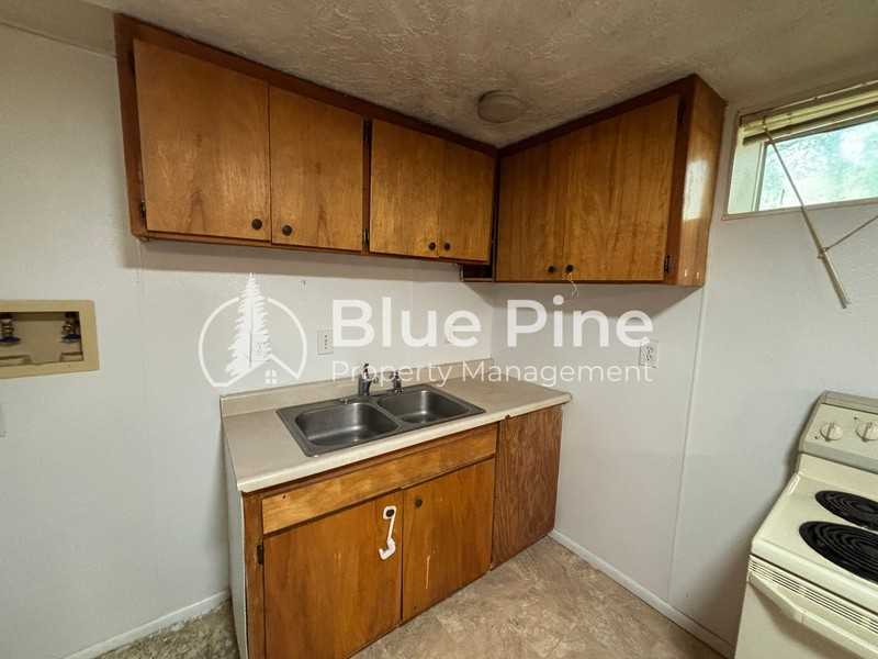 290 E Center St #BS - Photo 4 of 13