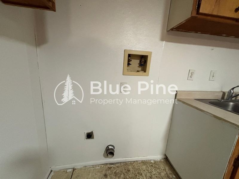 290 E Center St #BS - Photo 5 of 13