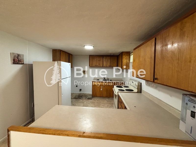 290 E Center St #BS - Photo 6 of 13