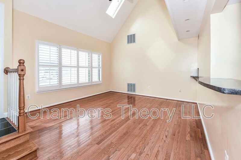 8834 Sweet Gum Pl - Photo 3 of 33