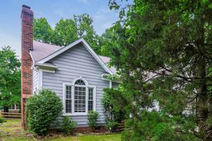 featured image of 7207 Glen Brook Ln