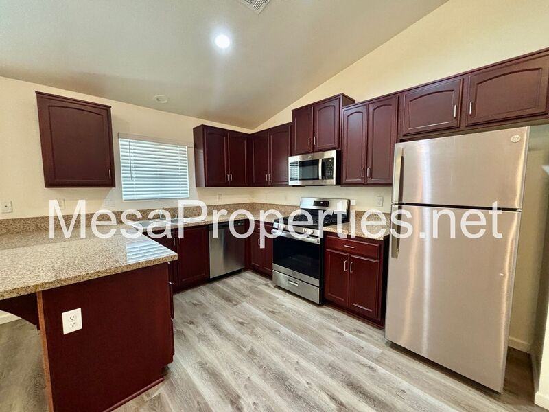 9550 Tamarisk Ave #124 - Photo 5 of 29