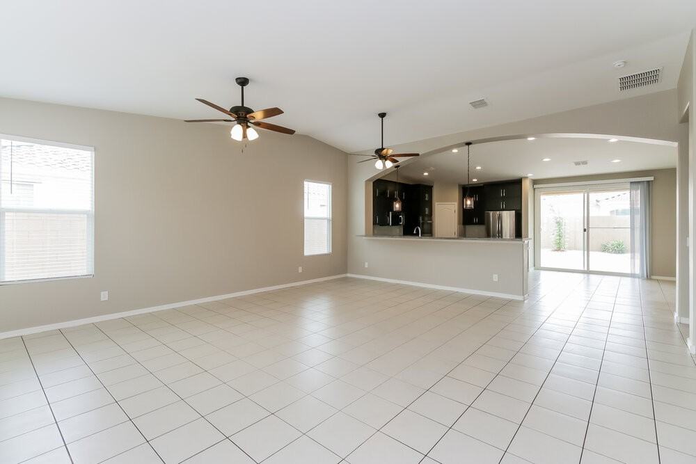 22339 E Cherrywood Dr - Photo 5 of 17