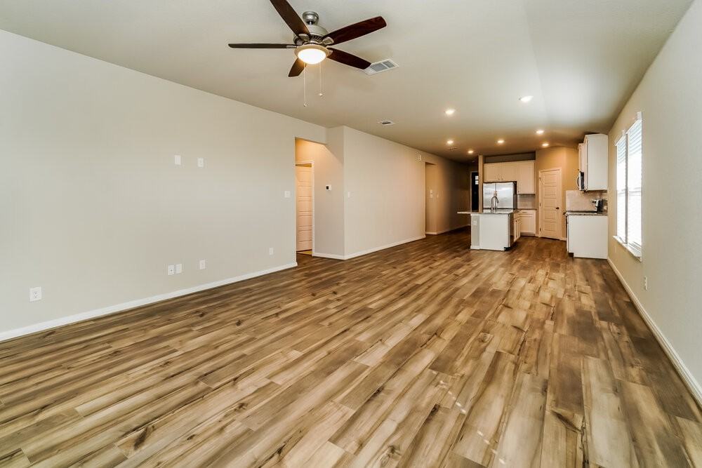 1278 William Crst - Photo 5 of 16