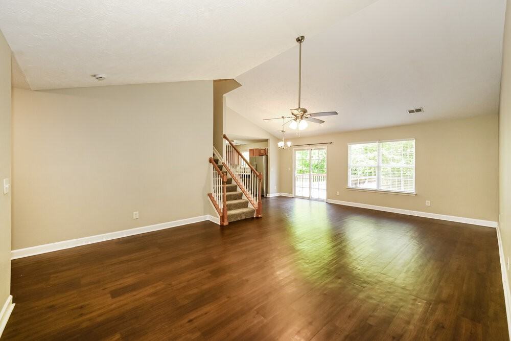 1127 Sunnycrest Ct - Photo 4 of 17