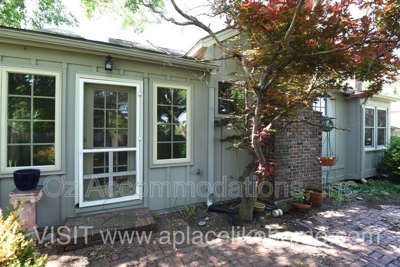 4300 W 111th Ter - Photo 4 of 10