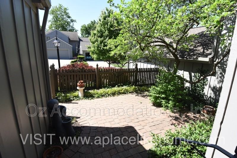 4300 W 111th Ter - Photo 7 of 10