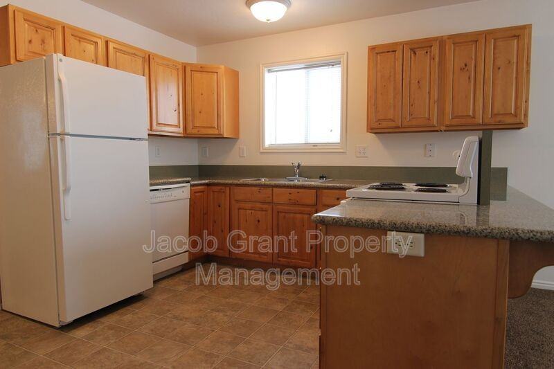 2541 Pumice Dr #4 - Photo 4 of 8