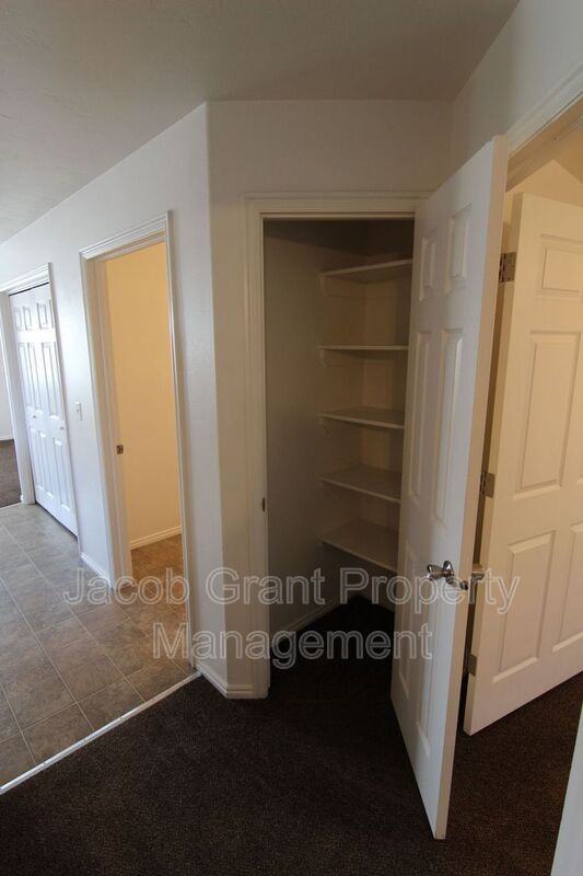 2541 Pumice Dr #4 - Photo 7 of 8