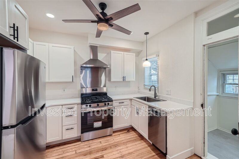3007 Hooker St - Photo 7 of 11