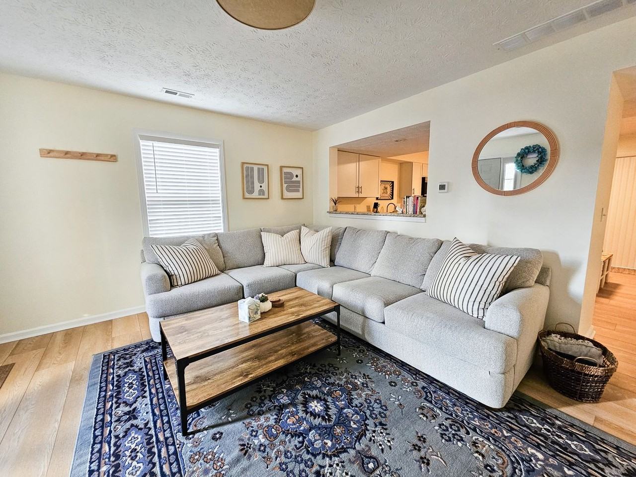 1496 N Kinser Pike - Photo 4 of 43