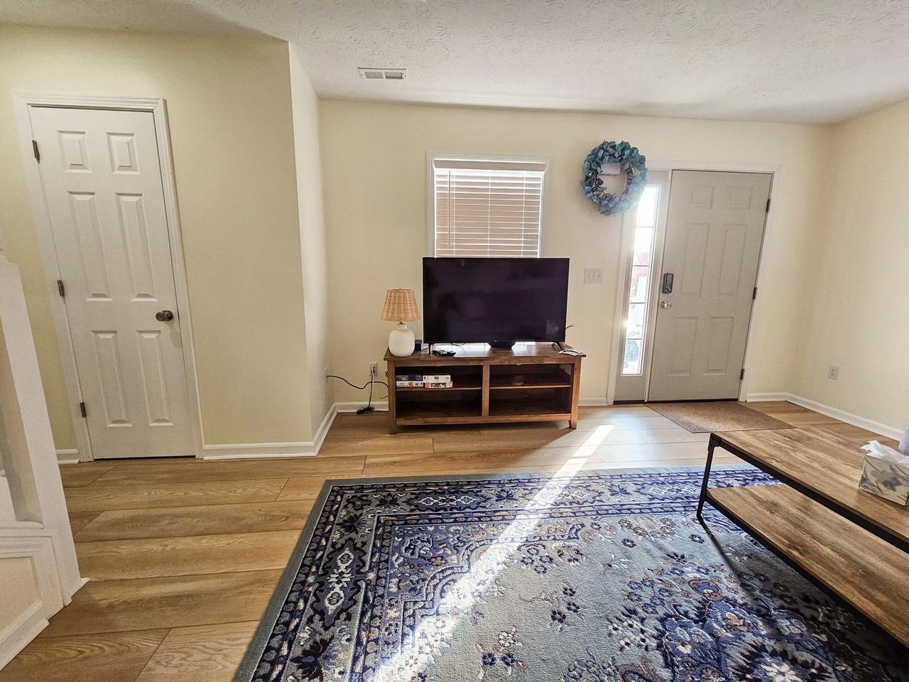 1496 N Kinser Pike - Photo 5 of 43