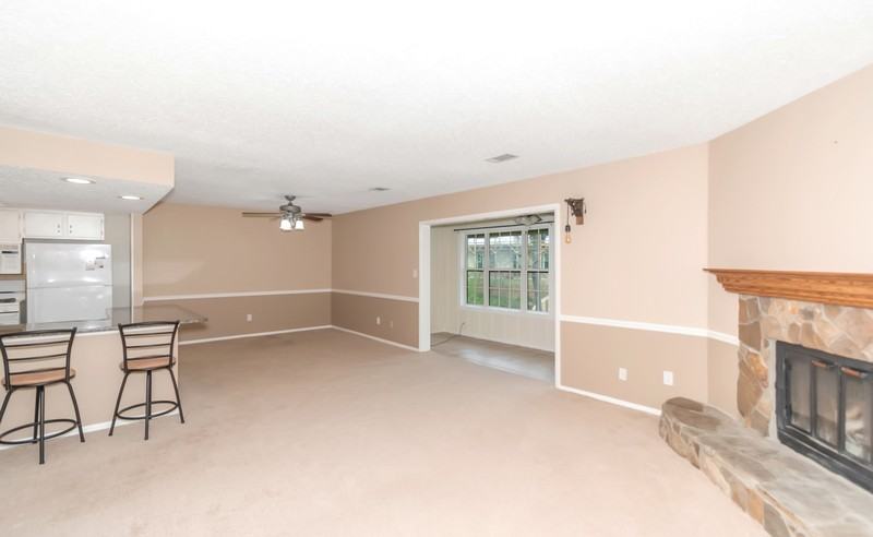 2106 Palmyra Dr Se - Photo 4 of 14