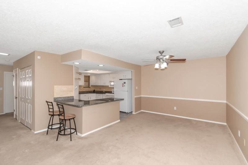 2106 Palmyra Dr Se - Photo 5 of 14