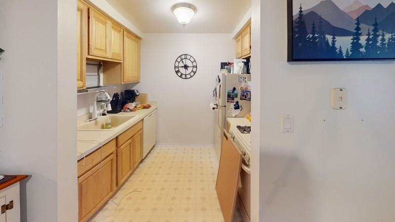 543 Long Shore Dr #A - Photo 5 of 9