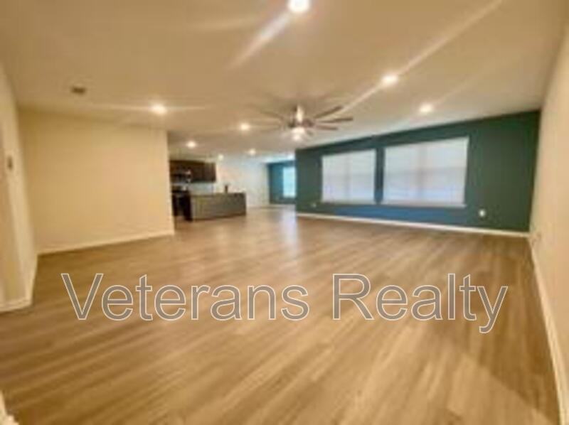 8 Periwinkle Ln - Photo 6 of 38
