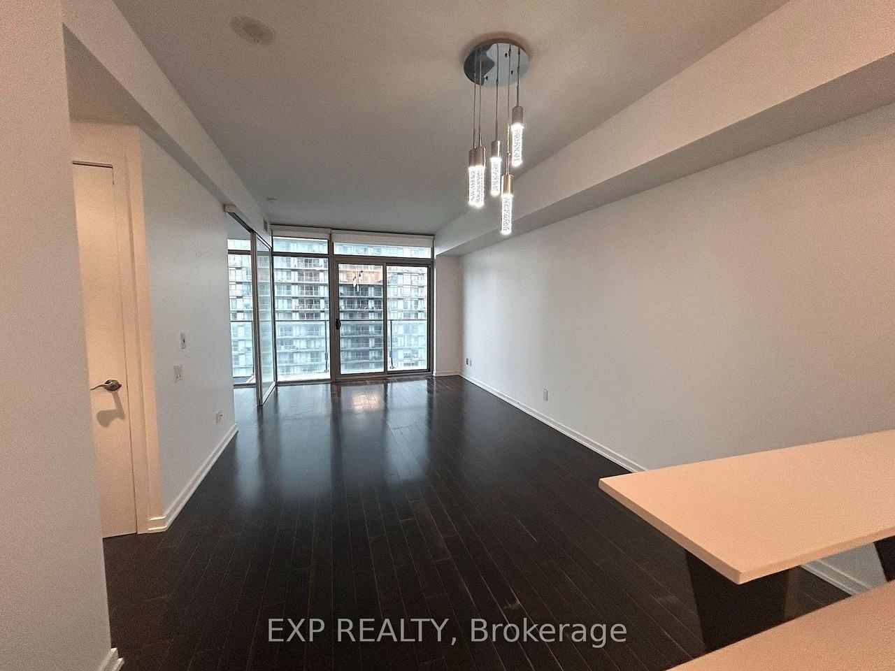 103 The Queensway #2108 - Photo 2 of 15