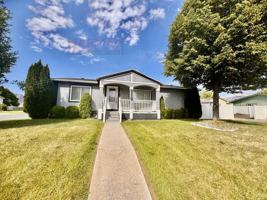 featured image of 863 Artesian Rd