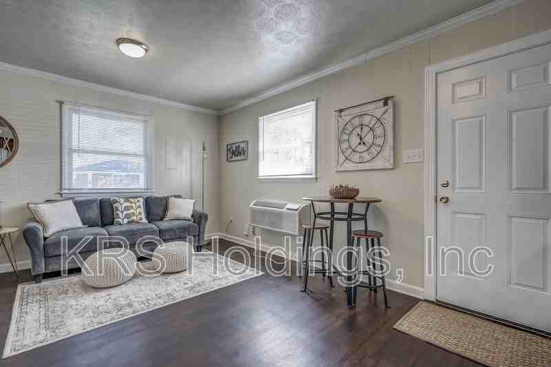 3136 Parkdale Rd #3136 - Photo 2 of 11