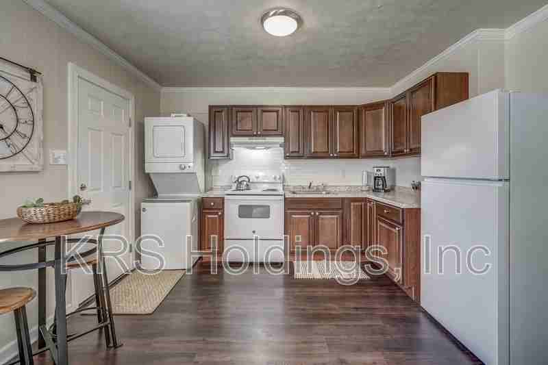 3136 Parkdale Rd #3136 - Photo 4 of 11