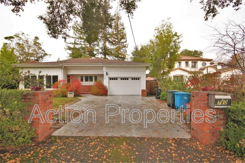 780 Olive St - Photo 2 of 25