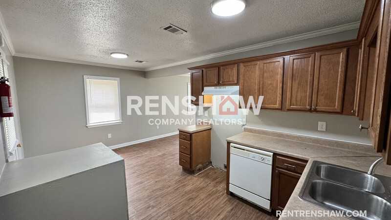 158 Navy Dr - Photo 5 of 15