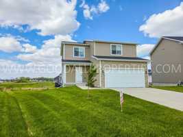 featured image of 305 Nw Morgan Ct