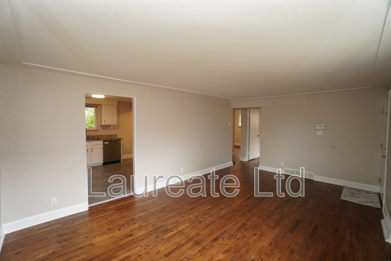 2268 W Maplewood Ave - Photo 4 of 24