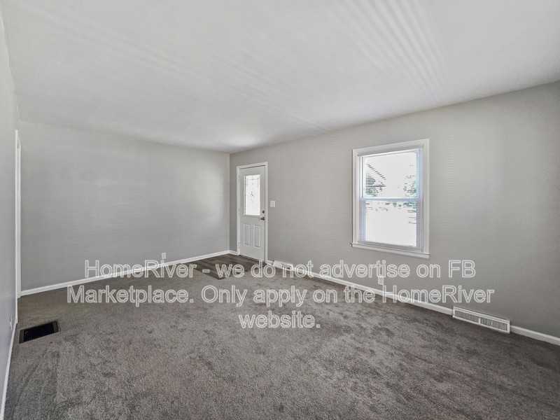 229 S 7th Ave - Photo 4 of 21