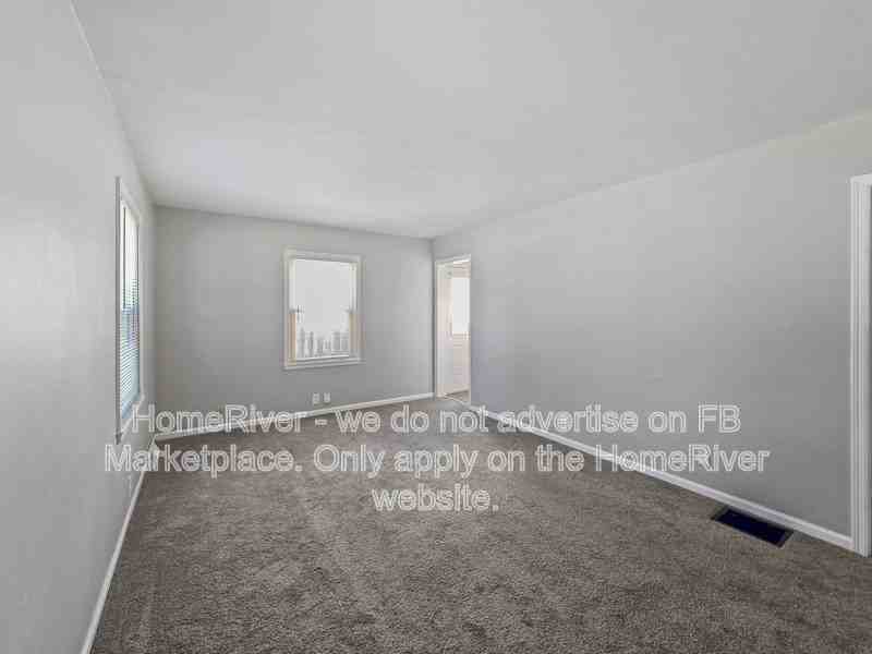 229 S 7th Ave - Photo 5 of 21