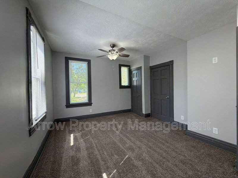 2434 W St - Photo 6 of 11