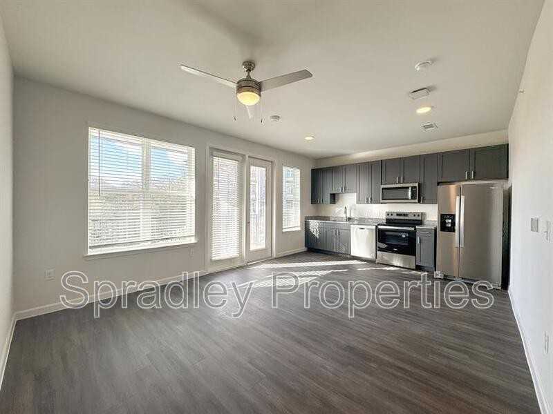 710 Shine St #2107 - Photo 2 of 15