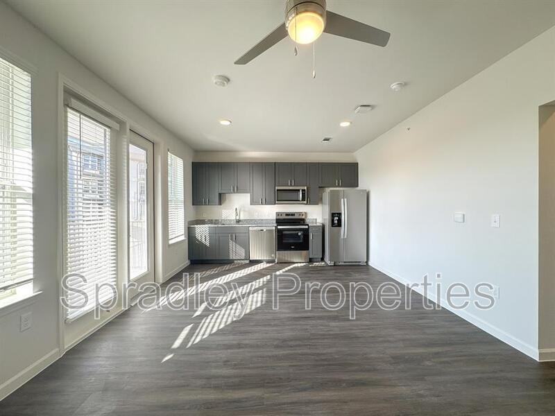710 Shine St #2107 - Photo 4 of 15