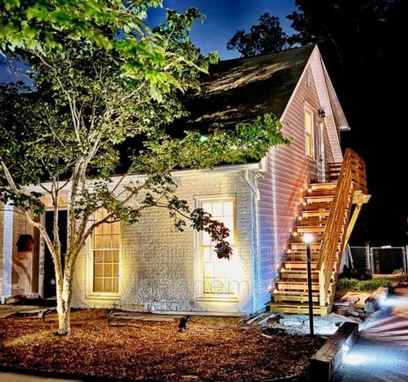 129 Darby St - Photo 3 of 17