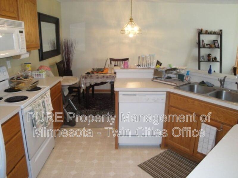 4985 Grenwich Ave N - Photo 5 of 11