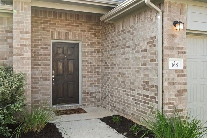 168 Ginger St - Photo 3 of 39